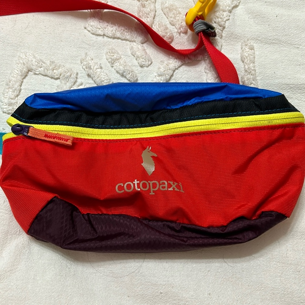 Cotopaxi Fanny pack
